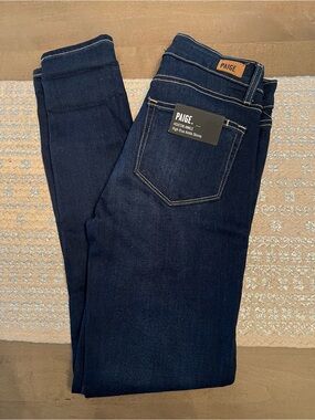 PAIGE Denim 
HOXTON ANKLE
High Rise Ankle Skinny